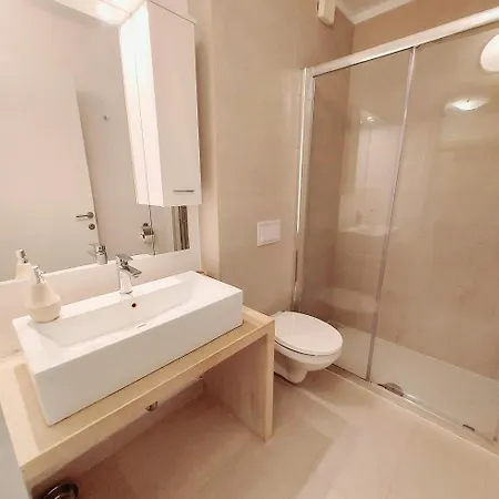 Modern Sea View With One Bedroom And Kitchen *