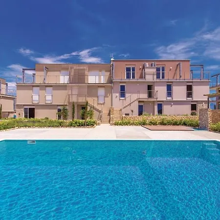 Modern Sea View With One Bedroom And Kitchen